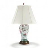 A CHINESE PORCELAIN FAMILLE RO