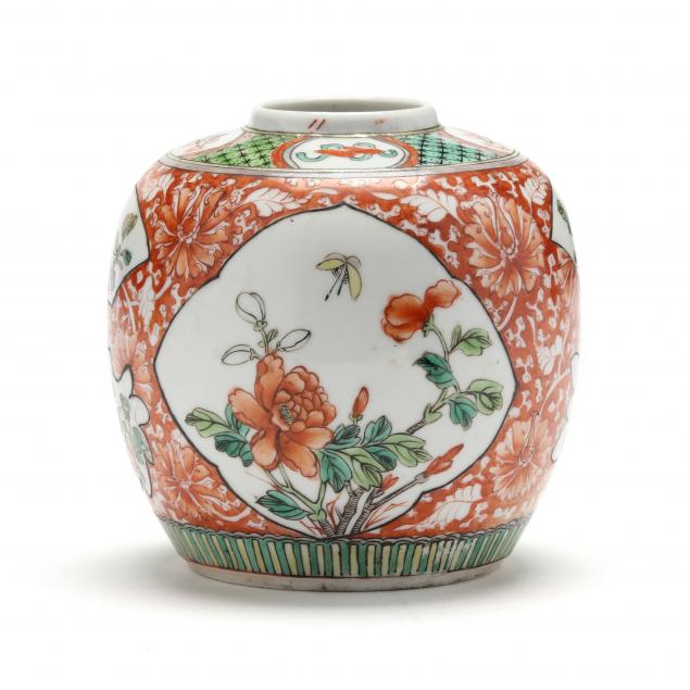 A CHINESE PORCELAIN FAMILLE VERTE