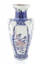 A CHINESE PORCELAIN WHITE AND