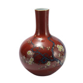 A CHINESE RED FAMILLE ROSE GLO