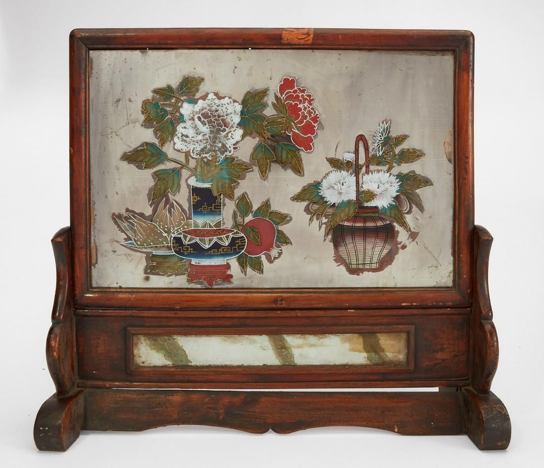 A CHINESE REVERSE GLASS PAINTED