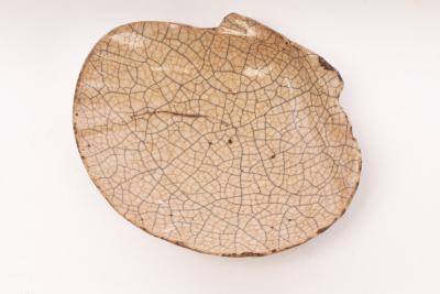 A Chinese shell-shaped Ge type