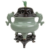 A CHINESE SONG STYLE CELADON G