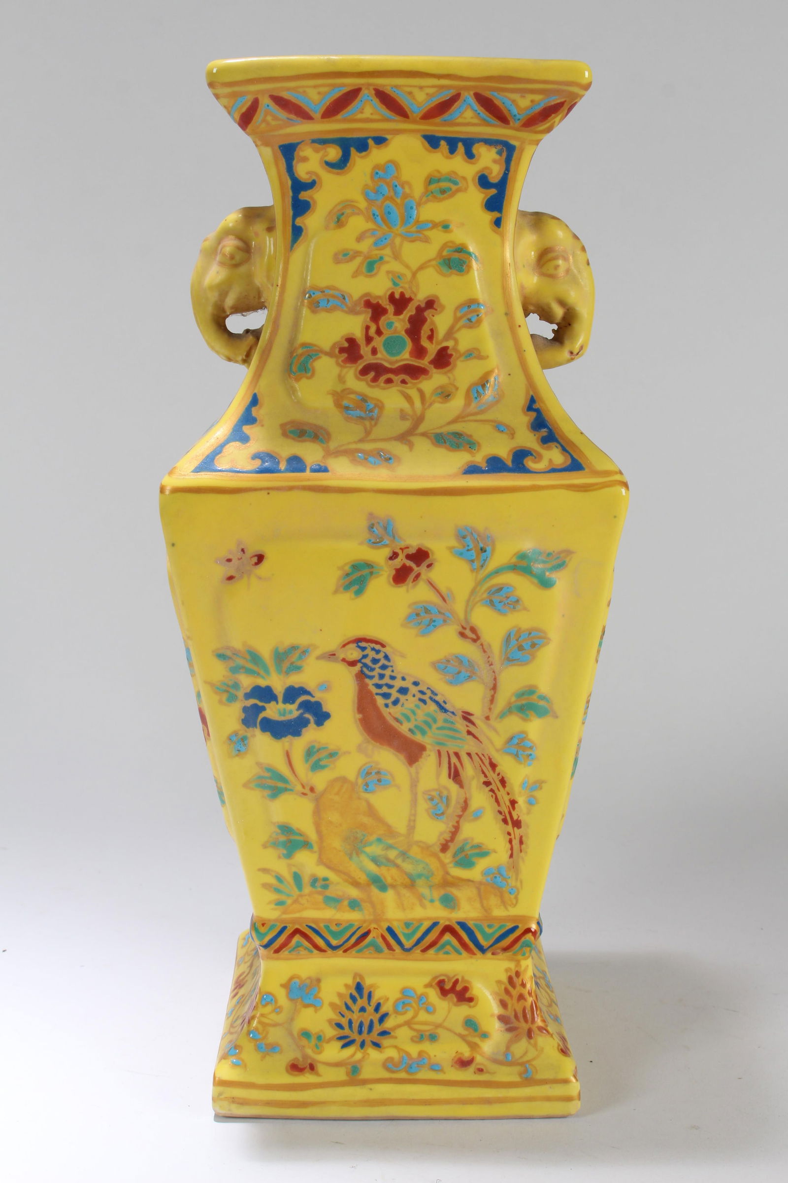 A CHINESE SQUARE-BASED