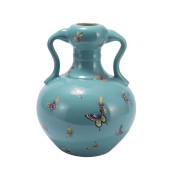 A CHINESE TURQUOISE GROUND AND