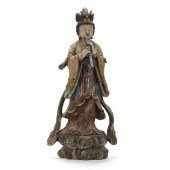 A CHINESE WOODEN PAINTED SCULP