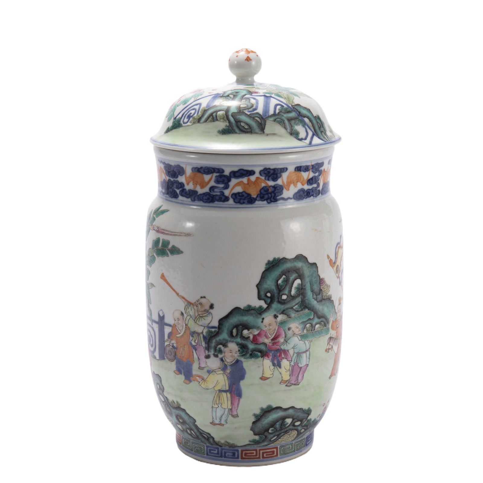 A CHINESE WUCAI PORCELAIN LIDDED