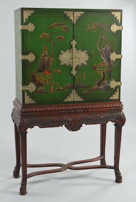 A Chinoiserie Decorated Lacquered