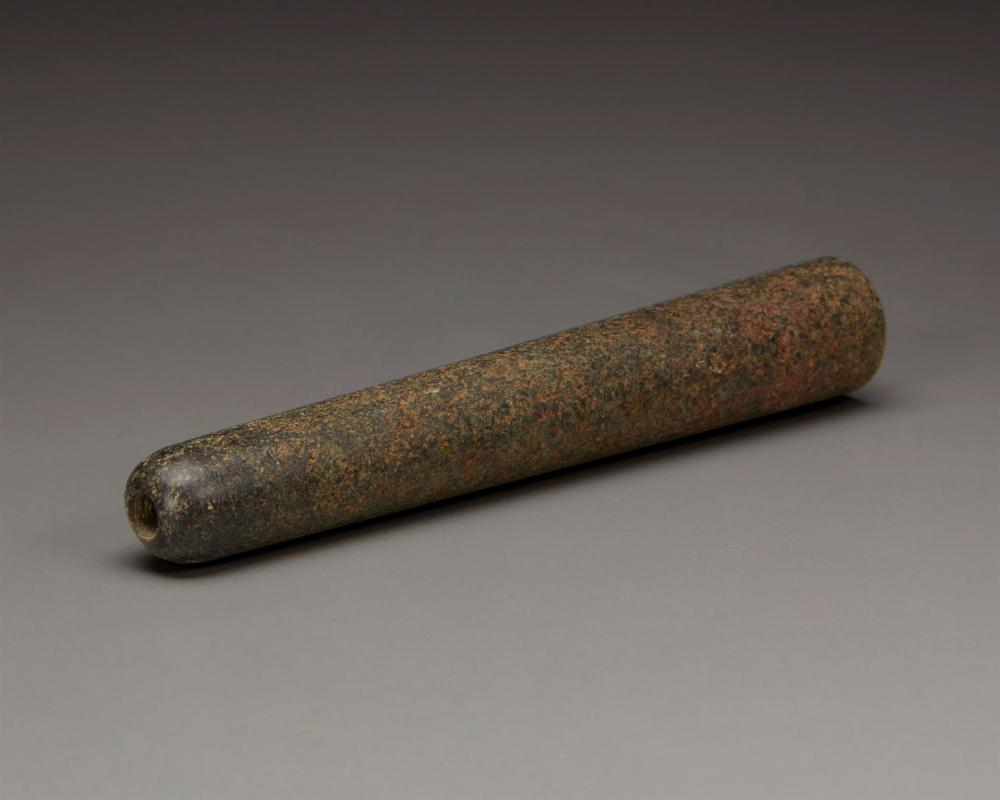 A CHUMASH CARVED STONE PIPEA