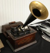 A CIRCA 1900 EDISON STANDARD C