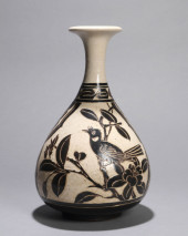 A CIZHOU TYPE 'FLOWER AND BIRD