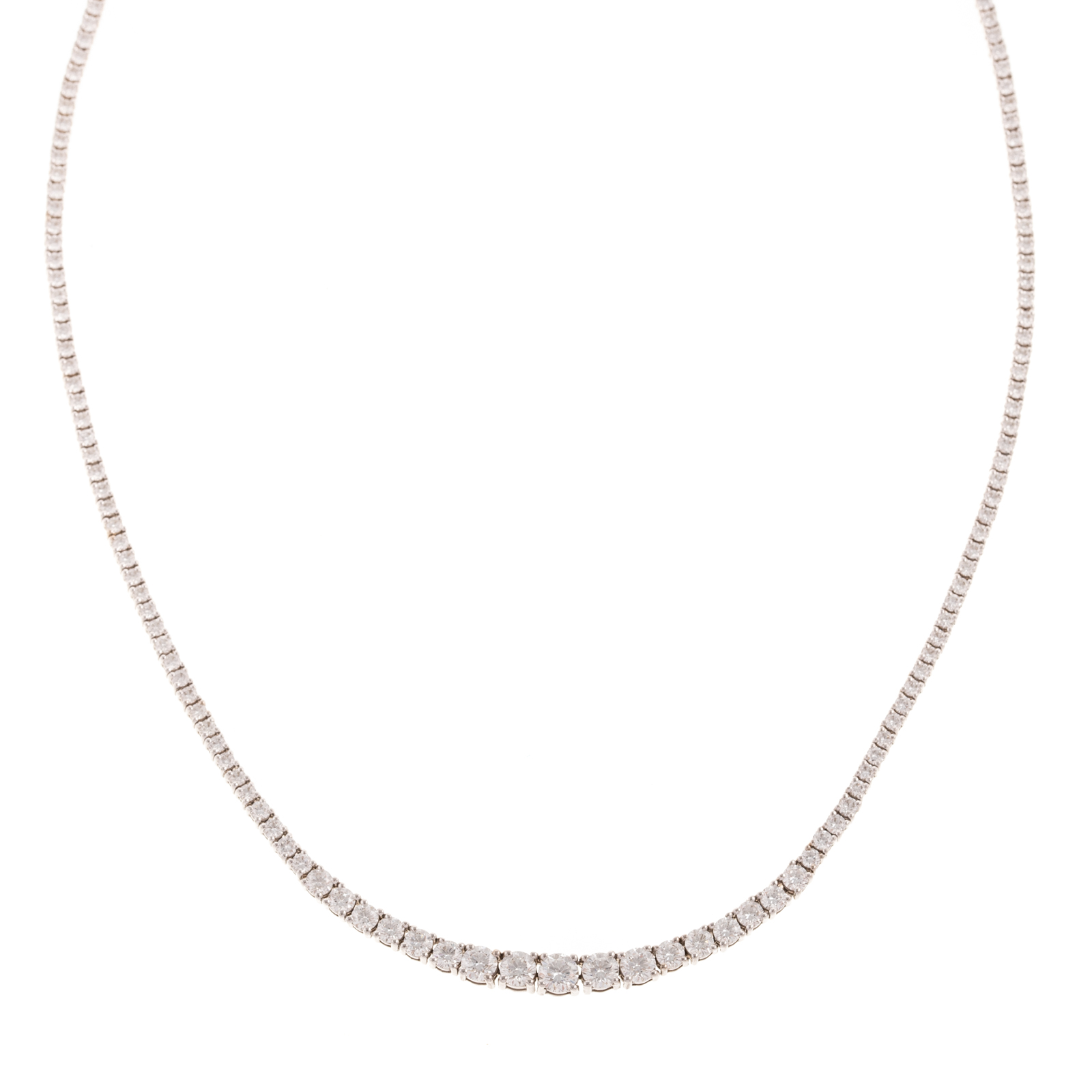 A CLASSIC 9.00 CT DIAMOND RIVIERE