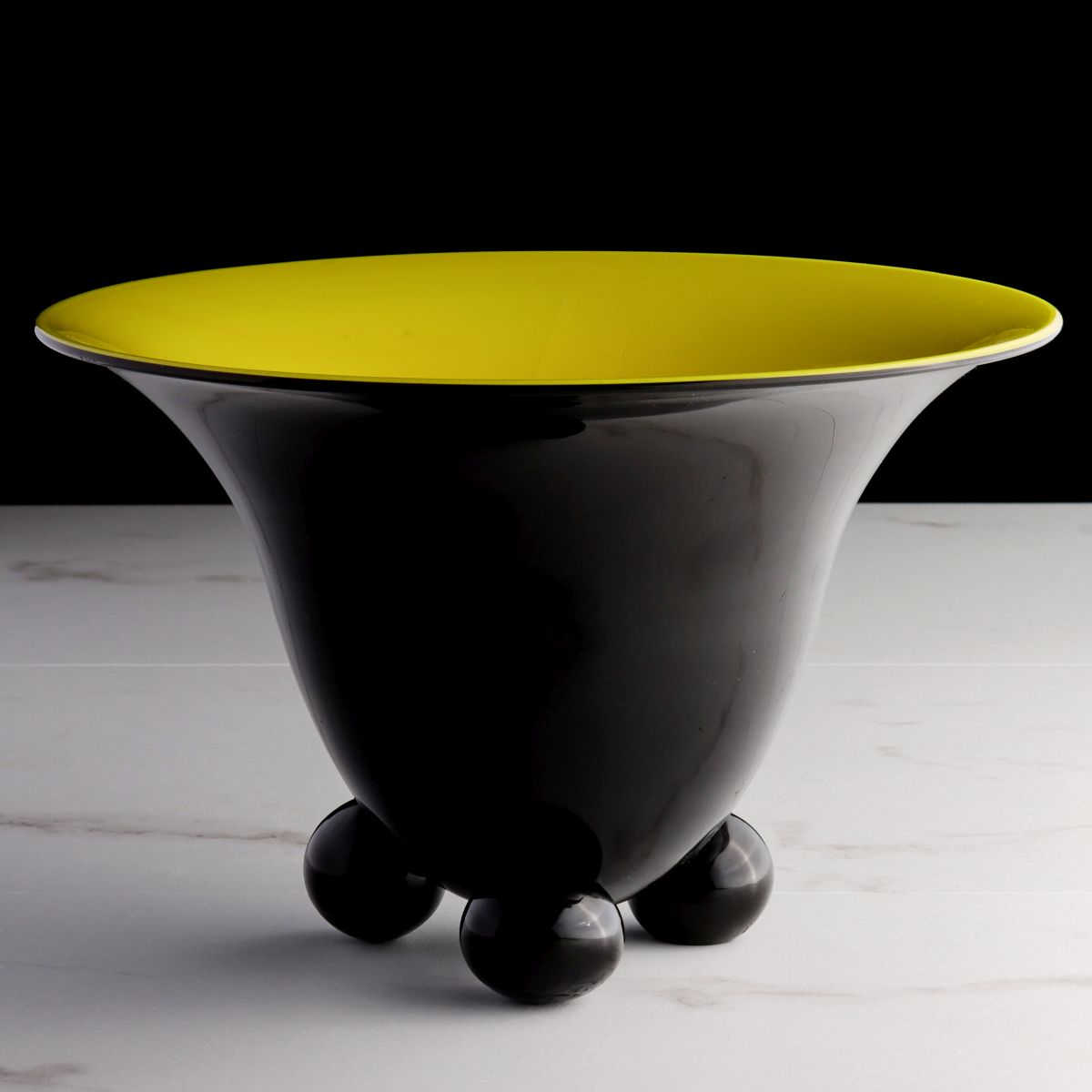 A CLASSIC ART DECO BLOWN GLASS