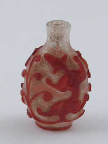 A clear glass Chinese snuff