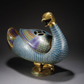 A CLOISONNE ENAMEL DUCK SHAPED