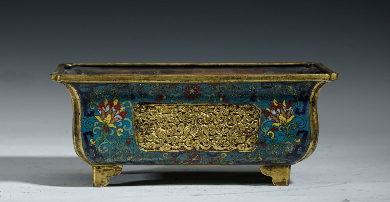 A CLOISONNE ENAMEL SQUARE BASIN