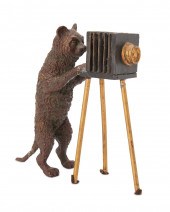 A COLD-PAINTED VIENNA BRONZE C