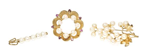 A Collection of 14 Karat Yellow