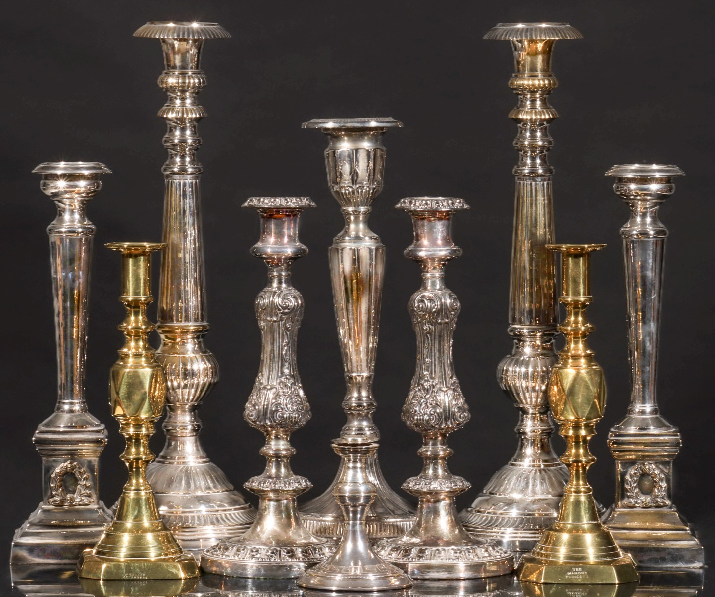 A COLLECTION OF 20TH CENTURY