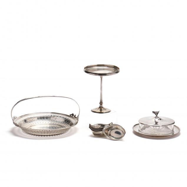 A COLLECTION OF ANTIQUE & VINTAGE