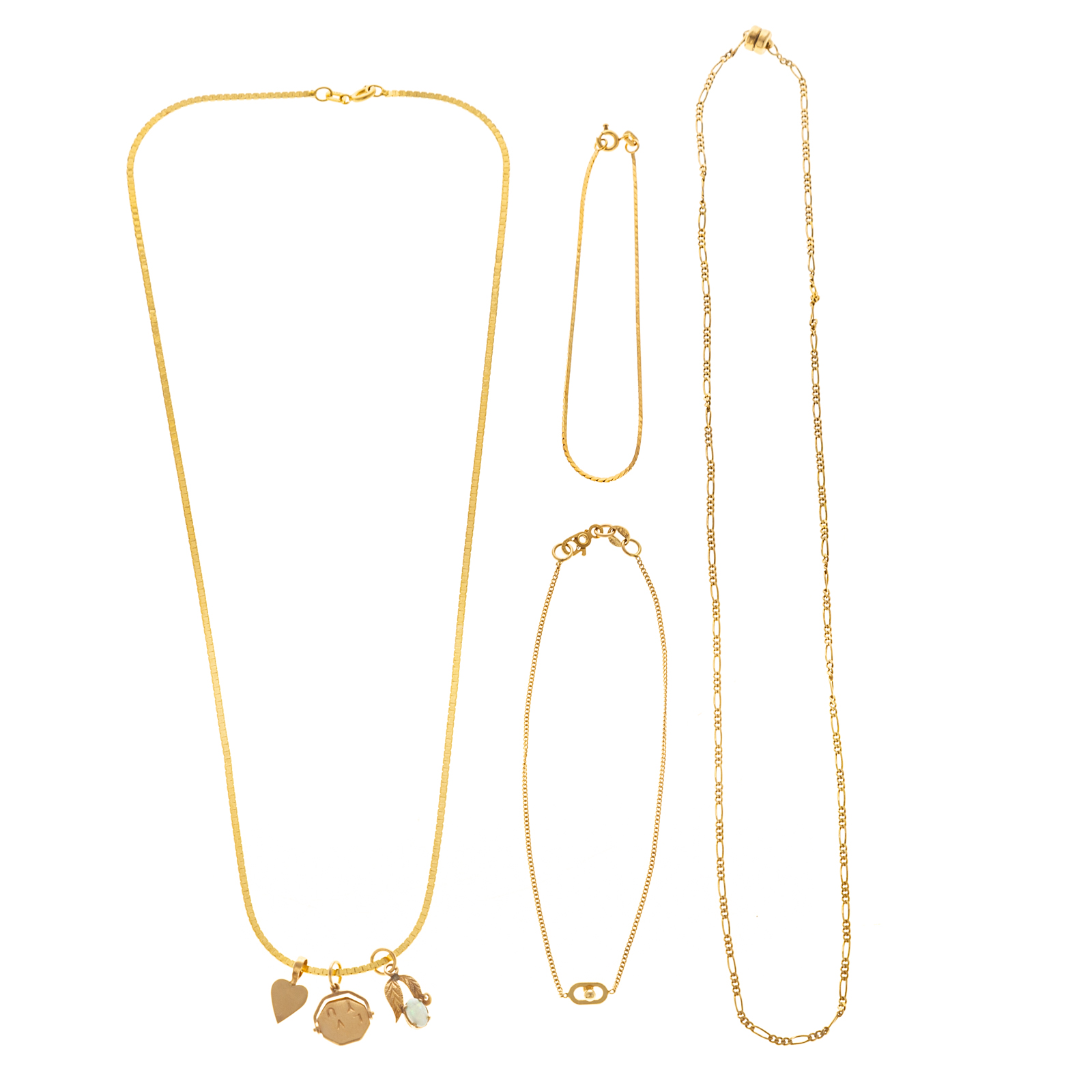 A COLLECTION OF CHAINS AND PENDANTS