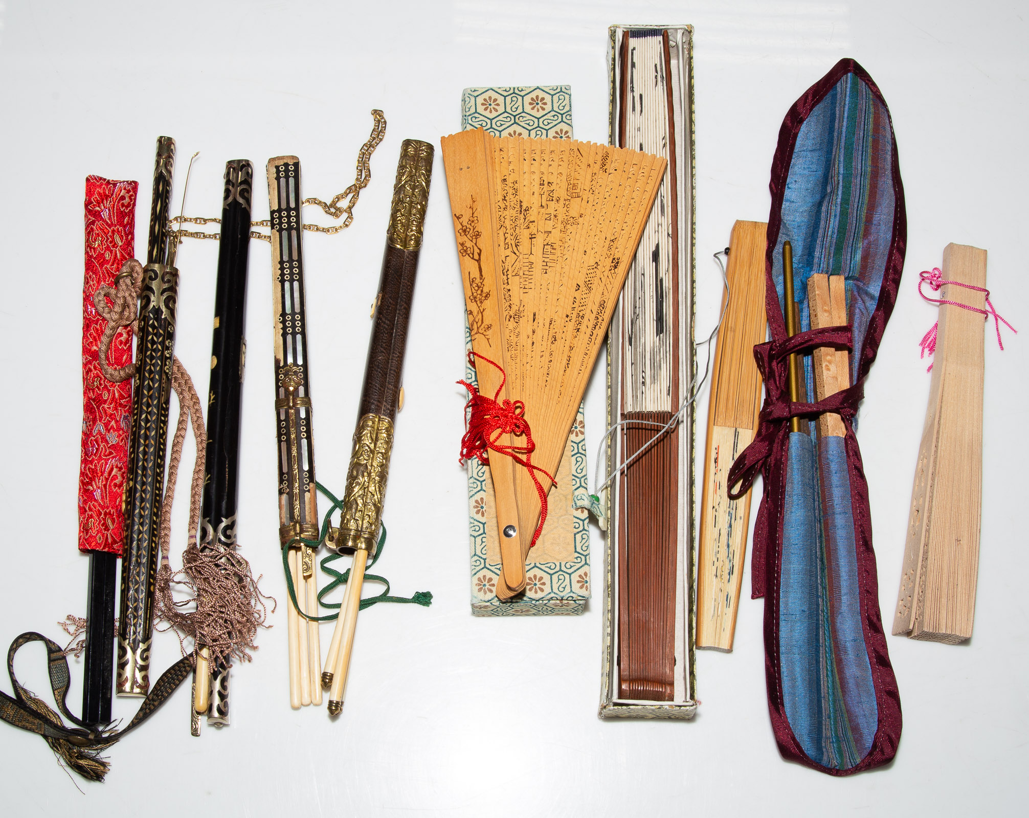 A COLLECTION OF CHINESE ARTIFACTS