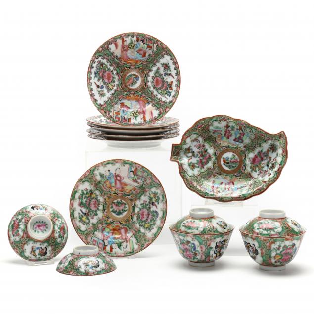 A COLLECTION OF CHINESE EXPORT