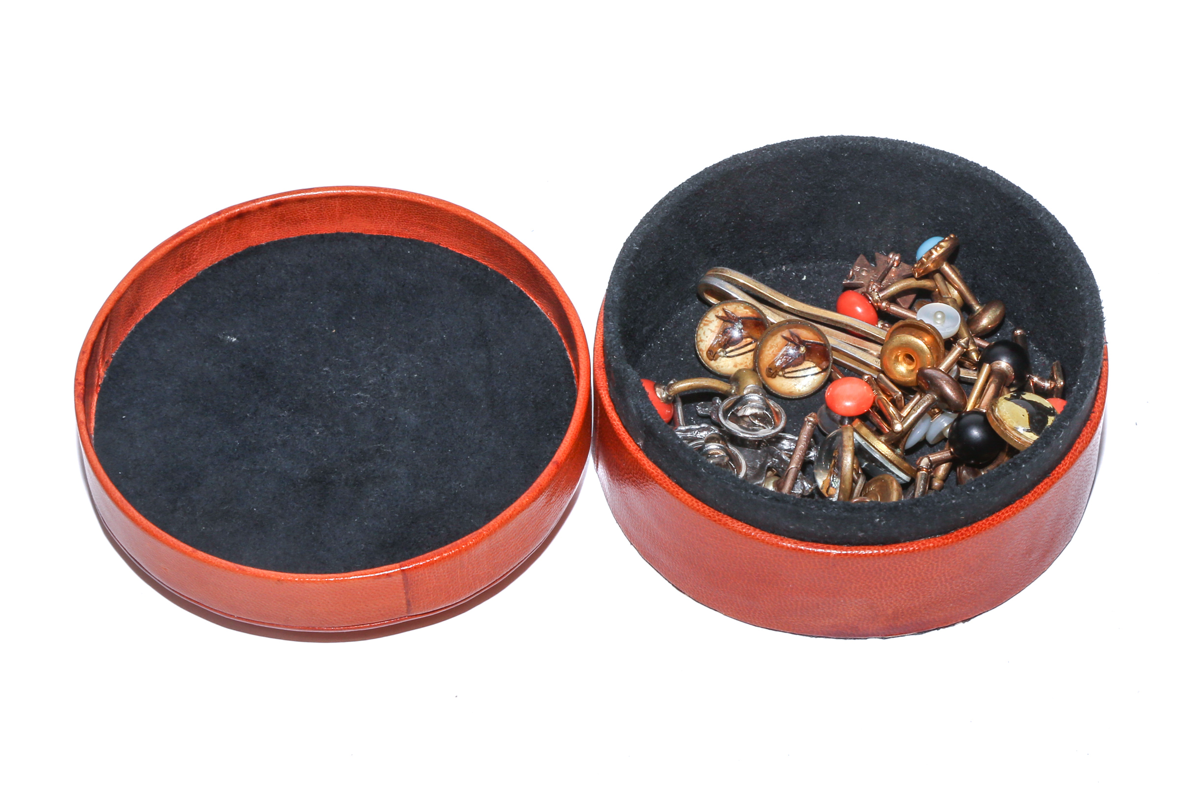 A COLLECTION OF CUFFLINKS, SHIRT