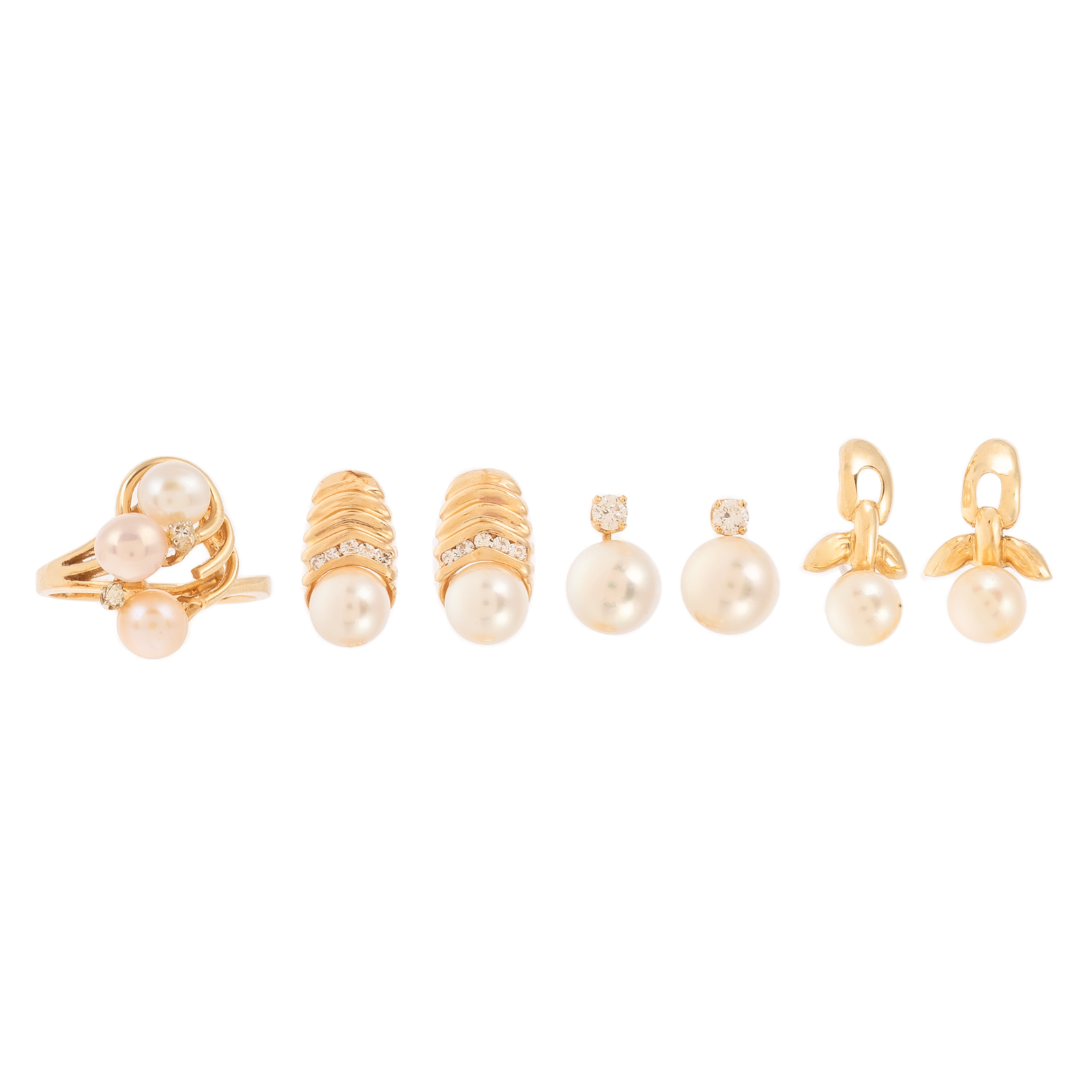 A COLLECTION OF DIAMOND, PEARL &