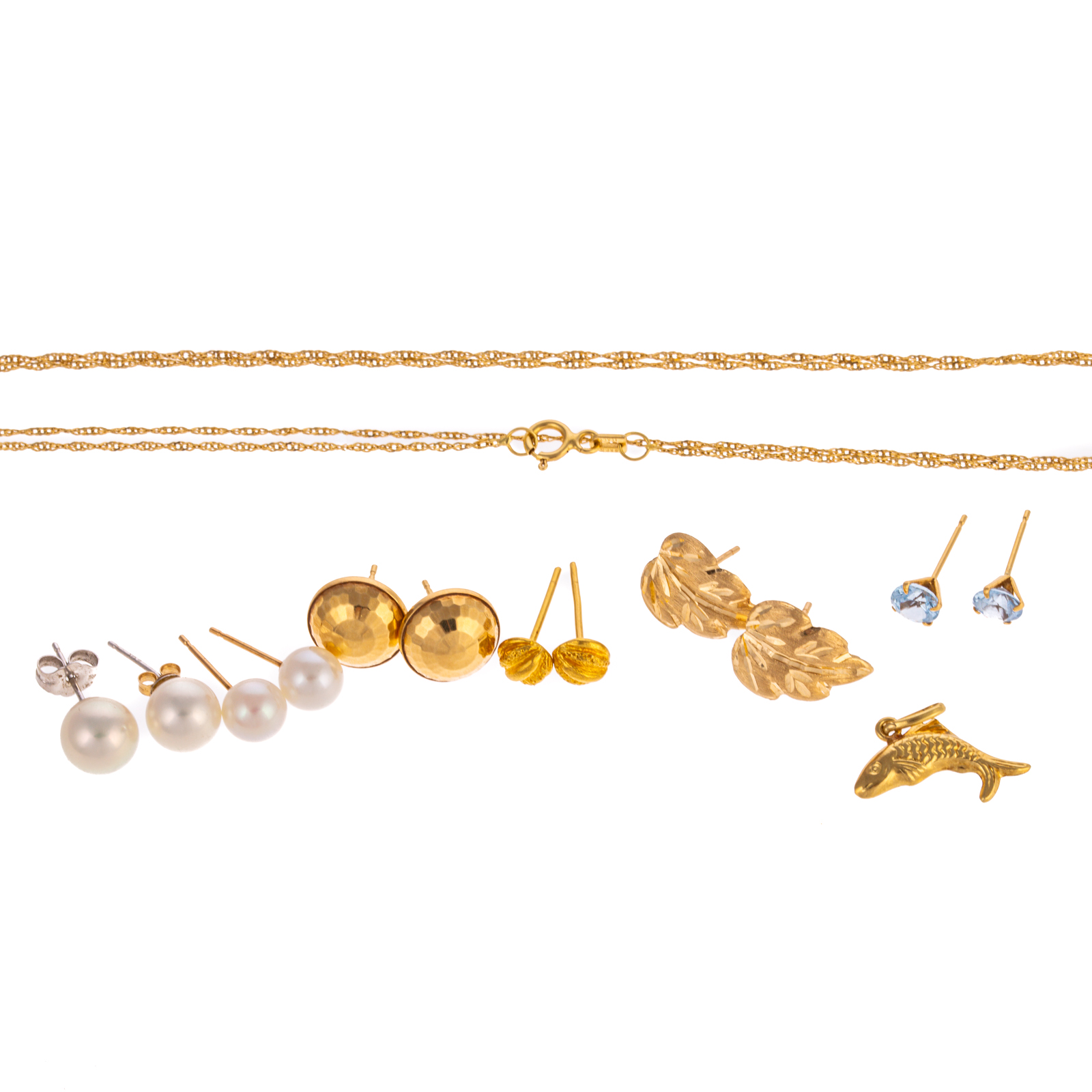 A COLLECTION OF EARRINGS & CHAIN 1)