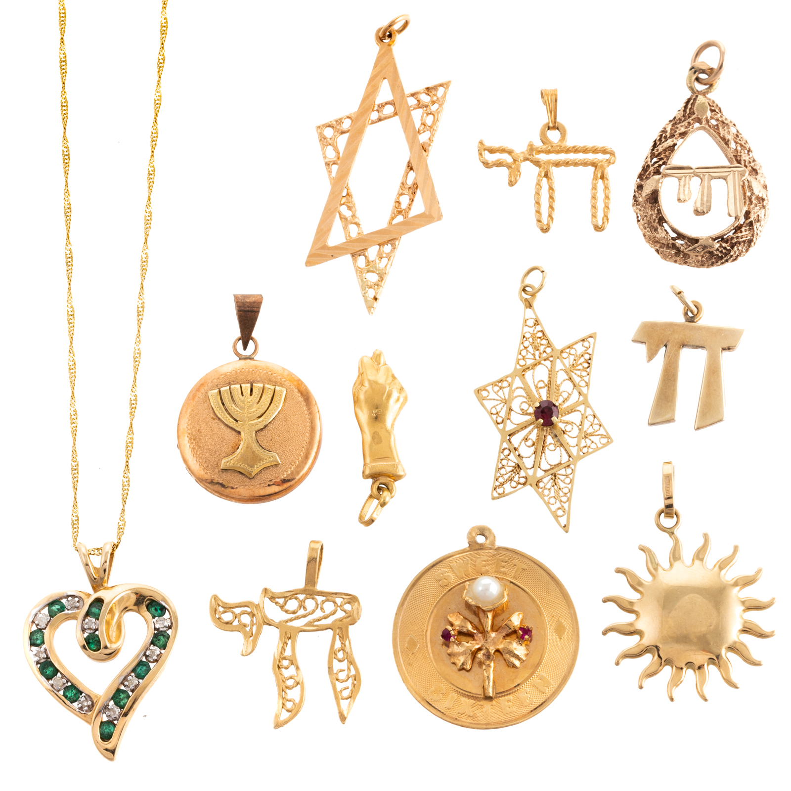 A COLLECTION OF ECLECTIC PENDANTS