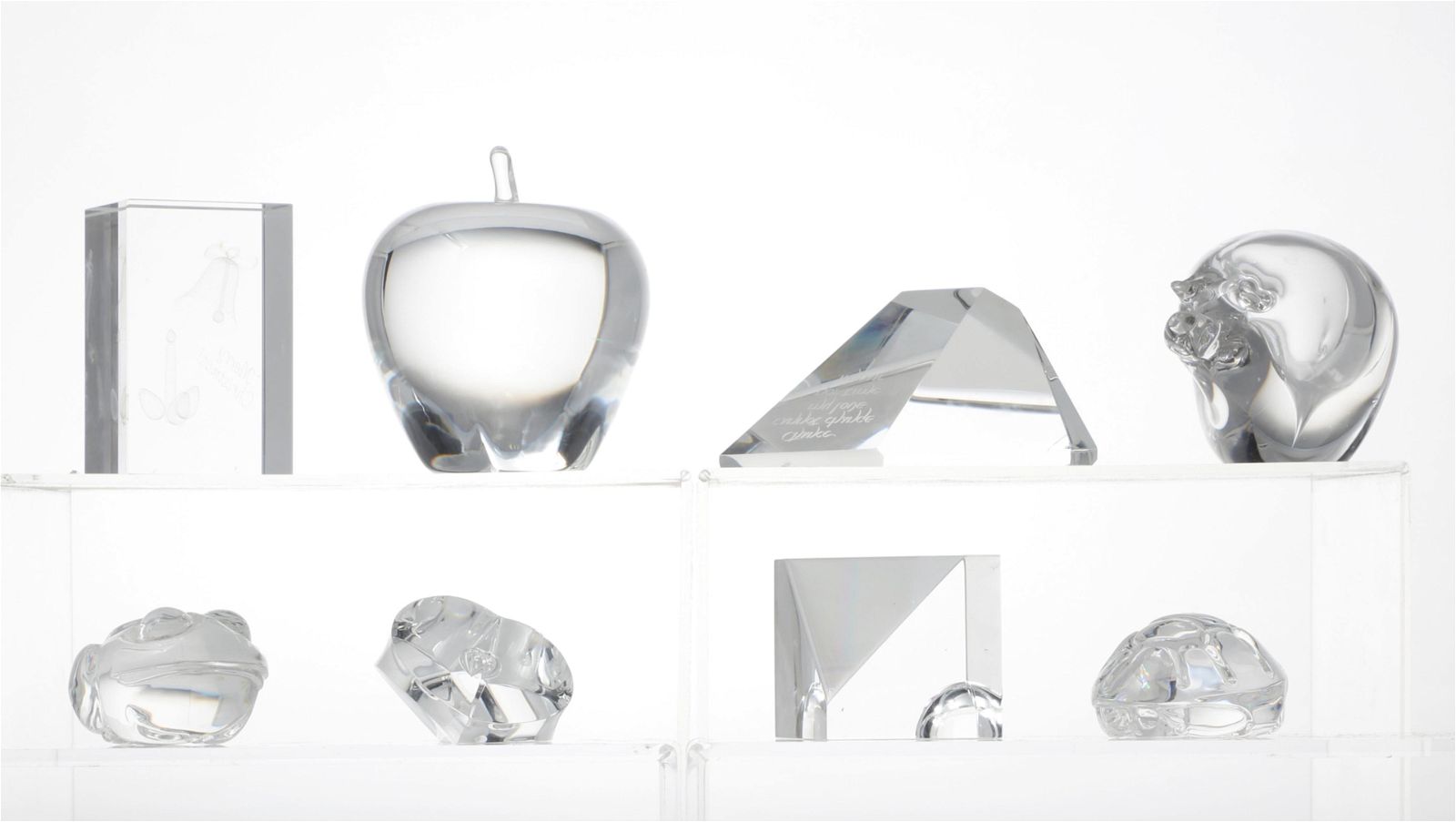 A COLLECTION OF EIGHT GLASS