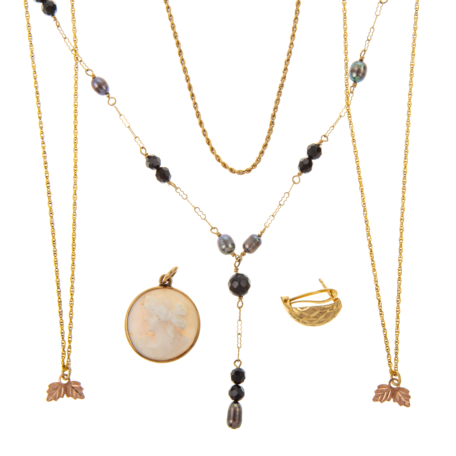 A COLLECTION OF GOLD &