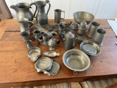 A COLLECTION OF PEWTER ITEMS<b
