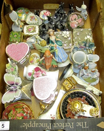 A Collection of pottery to
