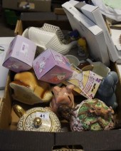 A collection of Pottery to inc
