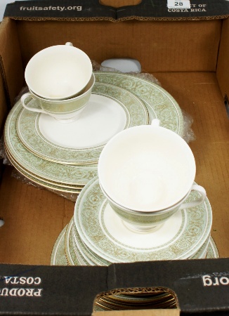 A collection of Royal Doulton