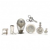 A COLLECTION OF SILVER AND SIL