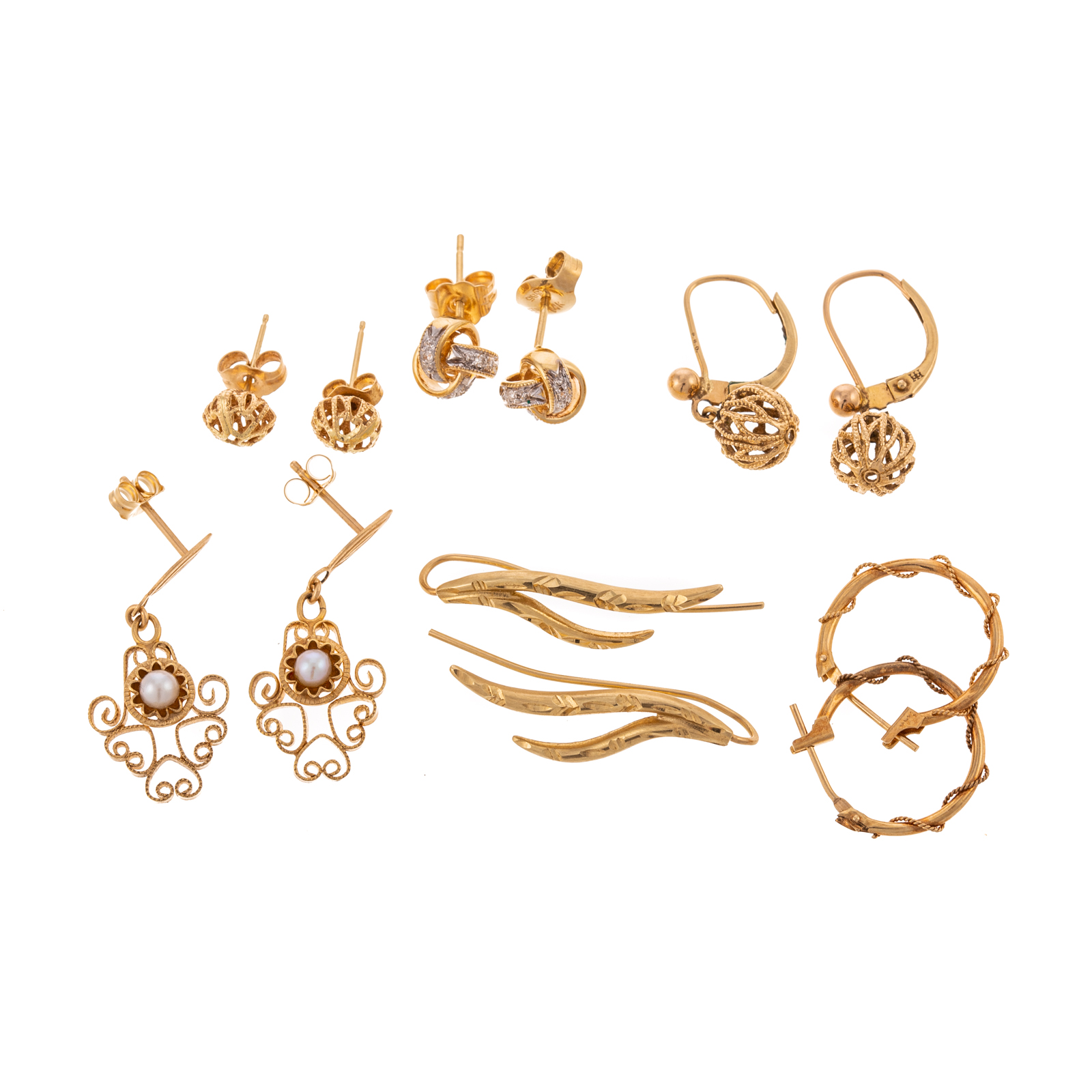 A COLLECTION OF SIX EARRINGS IN 14K
