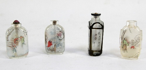 A collection of three Chinese snuff