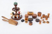 A collection of treen includin