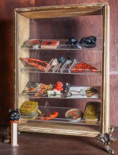 A COLLECTION OF VINTAGE HALLOW