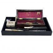 A COLLECTION OF VINTAGE RAZOR