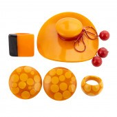 A COLLECTION OF YELLOW BAKELIT
