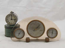 A combination barometer/