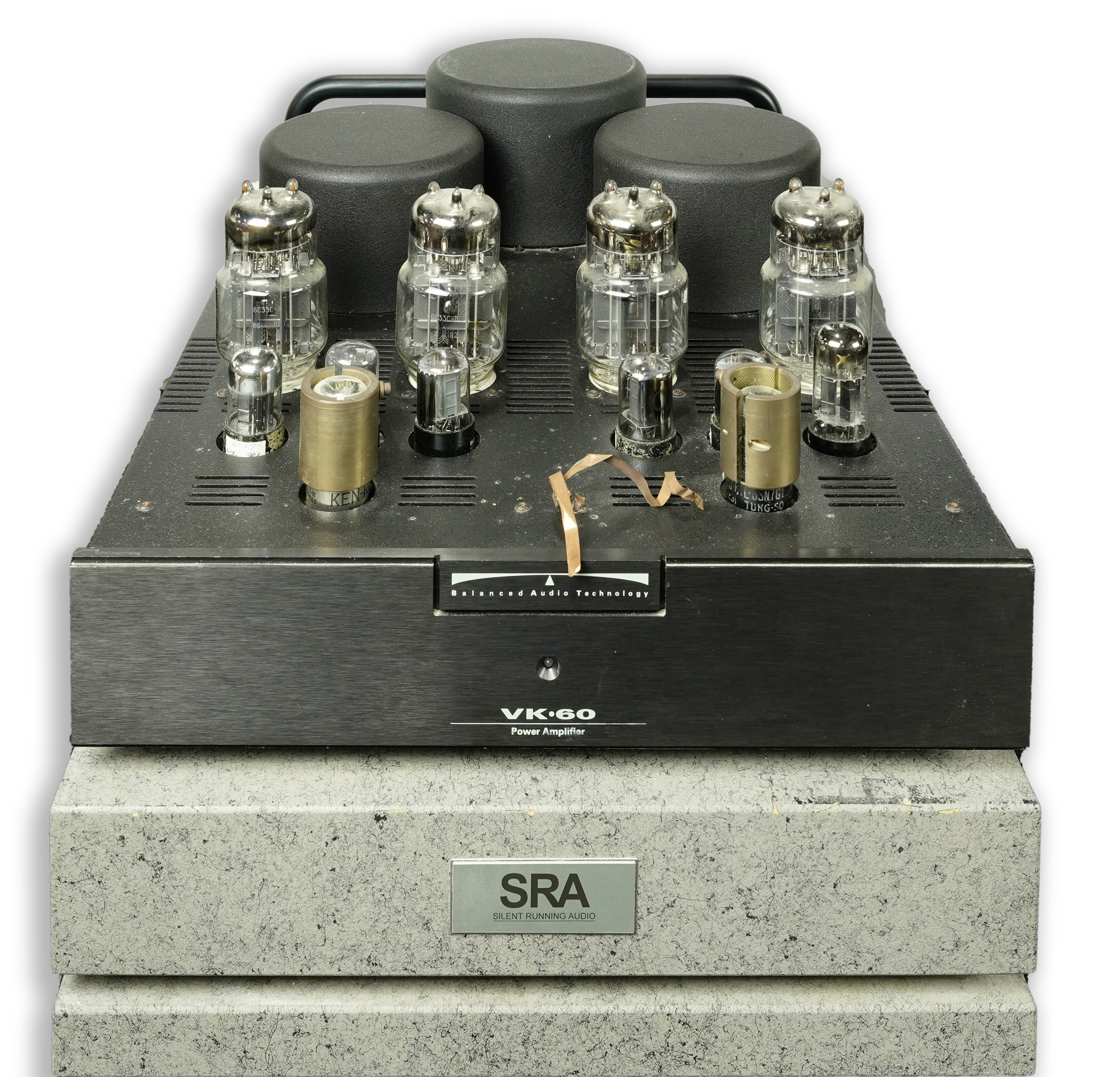 A COMPLETE HIGH END AUDIO SYSTEM