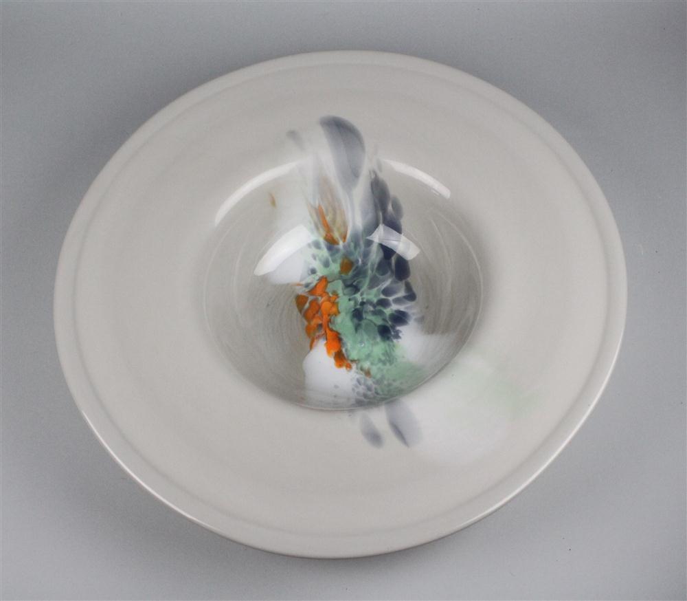 A CONTEMPORARY DOVE GLASS