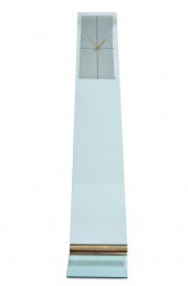 A CONTEMPORARY GLASS FLOOR CLO