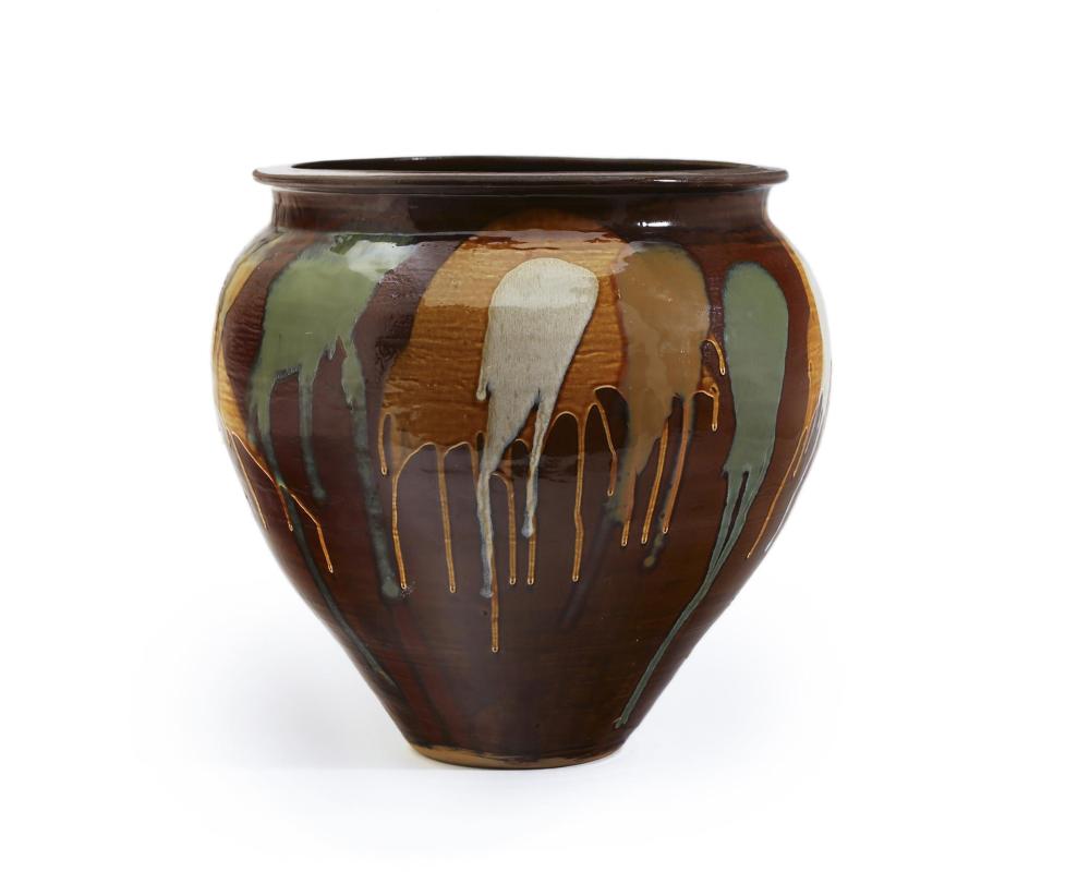 A CONTEMPORARY JAPANESE STONEWARE
