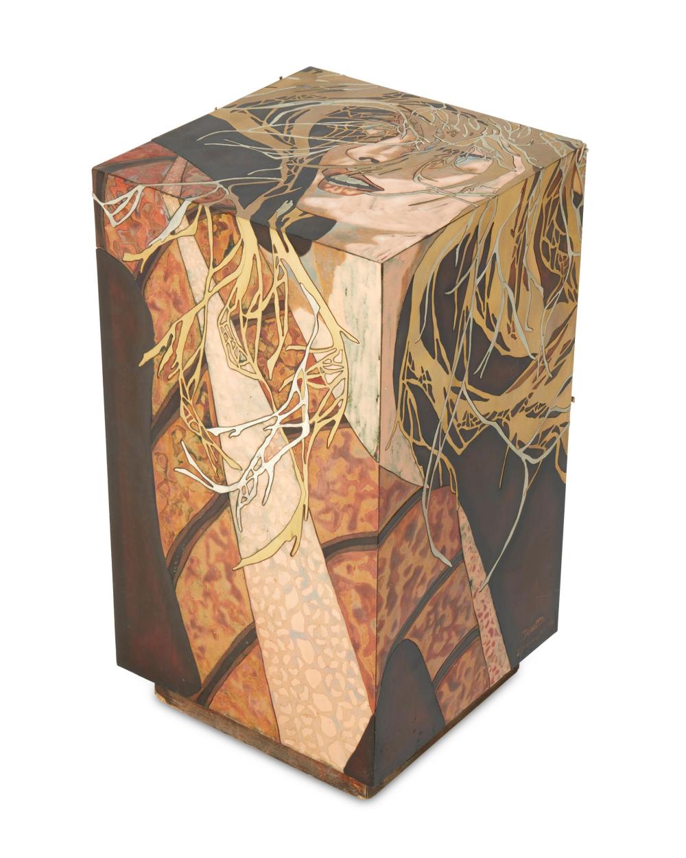 A CONTEMPORARY MIXED-METAL AND